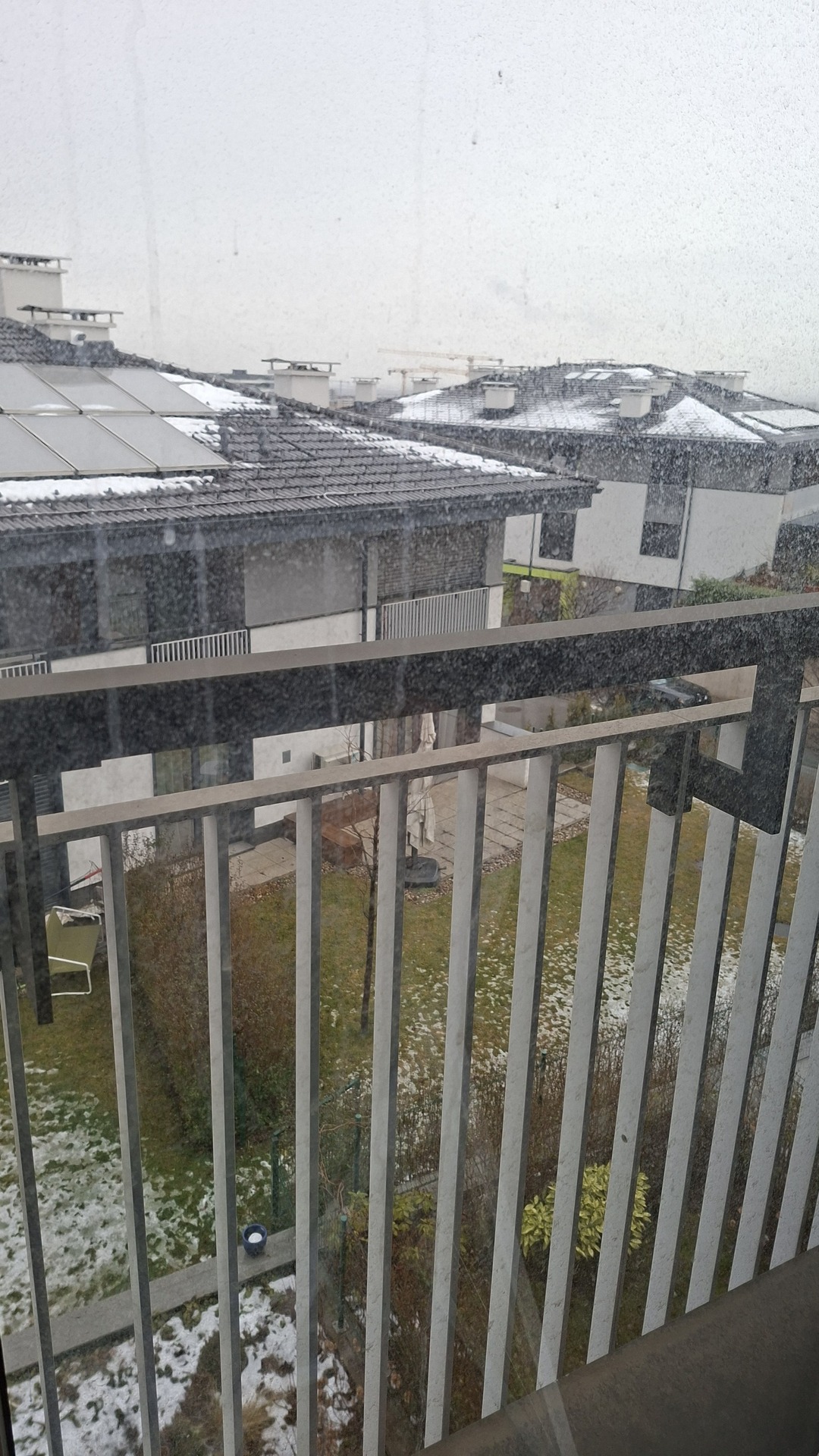 Before photo for Почистване на прозорци